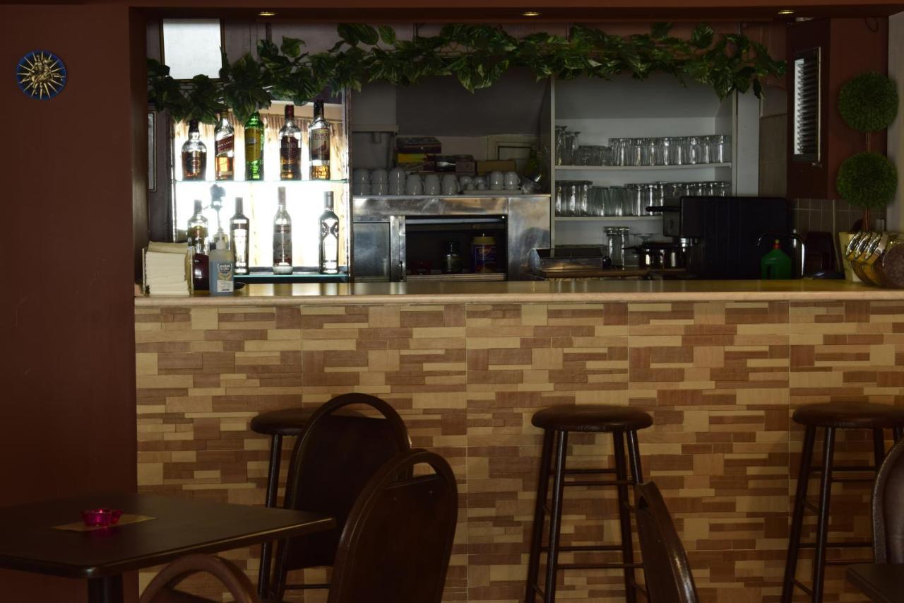 Hotel Hellinis Флорина Екстериор снимка
