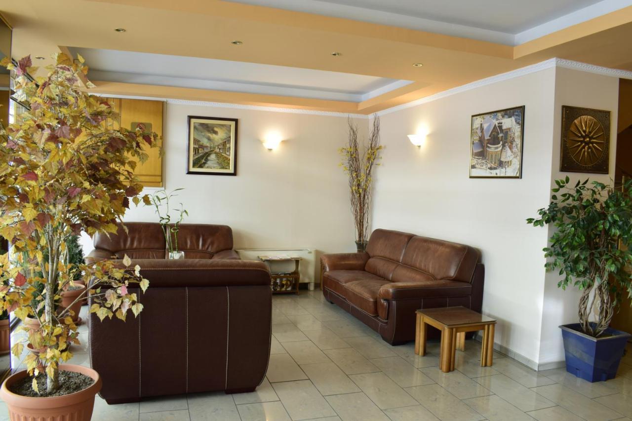Hotel Hellinis Флорина Екстериор снимка